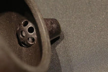 Load image into Gallery viewer, Wood Fired Julunzhu 巨轮珠 Yixing Teapot, Dicaoqing clay, 130ml