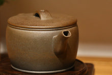 Load image into Gallery viewer, Wood Fired Dicaoqing 底槽青 Hanwa Yixing Teapot, 150ml