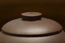 Load image into Gallery viewer, Qinghuini 青灰泥 Julunzhu Yixing Teapot, 130ml