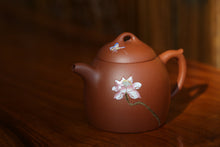 Load image into Gallery viewer, Zhuni Qinquan Yixing Teapot with Diancai Flower and butterfly, 点彩朱泥秦权壶, 160ml