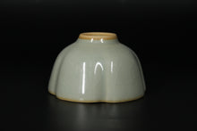 Load image into Gallery viewer, 90ml Four Lobed Ruyao Sky Blue 天青 Tea Cup