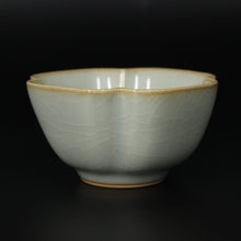 Load image into Gallery viewer, 90ml Four Lobed Ruyao Sky Blue 天青 Tea Cup