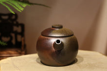 Load image into Gallery viewer, Wood Fired Qinghuini 青灰泥 Julunzhu Yixing Teapot, 130ml
