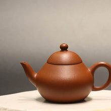Load image into Gallery viewer, Zhuni Pear Yixing Teapot 朱泥梨形壶 125ml