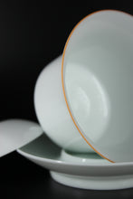 Load image into Gallery viewer, 150ml Master's Jingdezhen Porcelain Gaiwan with brown rim