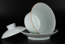 Load image into Gallery viewer, 150ml Master's Jingdezhen Porcelain Gaiwan with brown rim