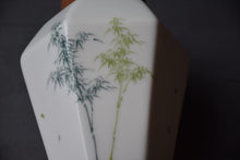 Load image into Gallery viewer, Bamboo Motif Hexagon Blanc de Chine Porcelain Tea Caddy (Wooden Lid), 450ml