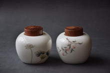 Load image into Gallery viewer, Lotus Motif Large Blanc de Chine Porcelain Tea Caddy (Wooden Lid), 600ml