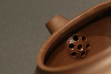 Load image into Gallery viewer, Dicaoqing 底槽青 Sangbian Yixing Teapot, 150ml