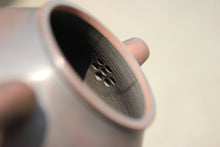 Load image into Gallery viewer, 110ml Gaopan Nixing Teapot by Zhou Yujiao