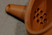 Load image into Gallery viewer, Zhuni 朱泥 Shuiping Yixing Teapot, 140-160ml with Custom Carvings