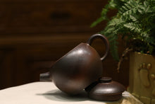 Load image into Gallery viewer, Wood Fired Julunzhu 巨轮珠 Yixing Teapot, Dicaoqing clay, 130ml  no. 6