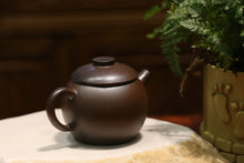 Load image into Gallery viewer, Wood Fired Julunzhu 巨轮珠 Yixing Teapot, Dicaoqing clay, 130ml  no. 6