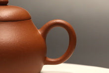 Load image into Gallery viewer, Zhuni Meng Chen Small Yixing Teapot, 朱泥孟臣小品, 120ml
