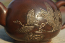 Load image into Gallery viewer, 220ml Nixing Teapot with Carvings of Cranes by Li Changquan