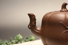 Load image into Gallery viewer, 范爱娟作品-全手工南瓜壶四号井底槽青 Fully Handmade Dicaoqing Pumpkin Yixing Teapot by Fan Aijuan, 250ml