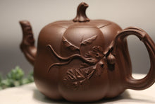 Load image into Gallery viewer, 范爱娟作品-全手工南瓜壶四号井底槽青 Fully Handmade Dicaoqing Pumpkin Yixing Teapot by Fan Aijuan, 250ml