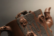 Load image into Gallery viewer, 范爱娟作品-全手工岁寒三友四号井底槽青 Fully Handmade Dicaoqing Three Cold Weather Friends Yixing Teapot by Fan Aijuan, 330ml