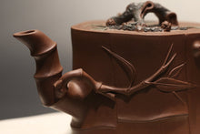 Load image into Gallery viewer, 范爱娟作品-全手工岁寒三友四号井底槽青 Fully Handmade Dicaoqing Three Cold Weather Friends Yixing Teapot by Fan Aijuan, 330ml