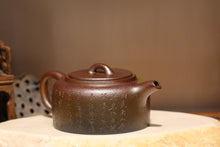 Load image into Gallery viewer, Wood Fired Jiangponi Jinglan Yixing Teapot with Carvings, 柴烧降坡泥井栏壶带刻绘, 225ml