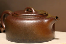Load image into Gallery viewer, Wood Fired Jiangponi Jinglan Yixing Teapot, 柴烧降坡泥井栏壶, 225ml