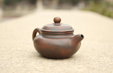 Load image into Gallery viewer, 75ml Fanggu Nixing Teapot by Li Wenqiong