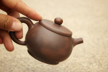Load image into Gallery viewer, 110ml Little Mulan Nixing Teapot by Zhou Yujiao