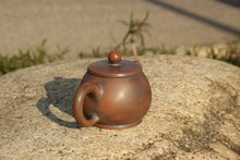 Load image into Gallery viewer, 110ml Little Mulan Nixing Teapot by Zhou Yujiao