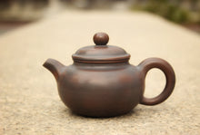Load image into Gallery viewer, 110ml Tall Fanggu Nixing Teapot, 坭兴高仿古壶, by Zhou Yujiao