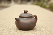 Load image into Gallery viewer, 110ml Tall Fanggu Nixing Teapot, 坭兴高仿古壶, by Zhou Yujiao