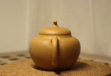 Load image into Gallery viewer, Huangjin Duan 黄金段 Qieduan Yixing Teapot, 180ml