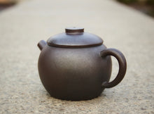 Load image into Gallery viewer, Wood Fired Dicaoqing 底槽青 Julunzhu Yixing Teapot, 130ml
