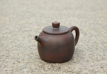 Load image into Gallery viewer, 100ml Small Mulan Nixing Teapot by Zhou Yujiao