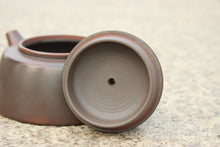 Load image into Gallery viewer, 110ml Zhoupan Nixing Teapot by Li Wenxin