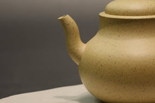 Load image into Gallery viewer, Zhima lüni Gourd Yixing Teapot, 芝麻绿泥葫芦壶, 190ml