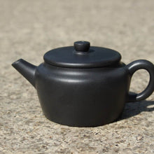 Load image into Gallery viewer, Heini (Wuhui Dicaoqing) Sangbian Yixing Teapot, 焐灰底槽青壶, 150ml