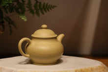 Load image into Gallery viewer, Zhima lüni Panhu Yixing Teapot, 芝麻绿泥潘壶, 110ml