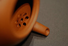 Load image into Gallery viewer, Zhuni Meirenjian Yixing Teapot, 朱泥美人肩壶, 180ml