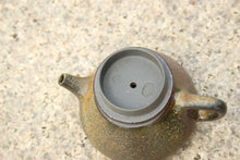 Load image into Gallery viewer, Wood Fired Shipiao Yixing Teapot, Dicaoqing clay, 柴烧底槽青石瓢壶, 110ml