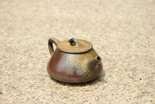 Load image into Gallery viewer, Wood Fired Shipiao Yixing Teapot, Dicaoqing clay, 柴烧底槽青石瓢壶, 110ml