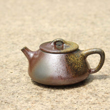 Load image into Gallery viewer, Wood Fired Shipiao Yixing Teapot, Dicaoqing clay, 柴烧底槽青石瓢壶, 110ml