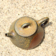 Load image into Gallery viewer, Wood Fired Shipiao Yixing Teapot, Dicaoqing clay, 柴烧底槽青石瓢壶, 110ml