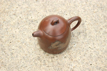 Load image into Gallery viewer, 300ml Nixing Qinquan Teapot with Carvings of Bird by Li Changquan