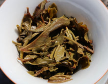 Load image into Gallery viewer, 2020 Spring Azure Spring of Taiwan NingYen FENGSHAN LINCANG Ancient Tree Raw Pu'er Tea Cake