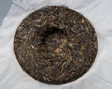 Load image into Gallery viewer, 2020 Spring Azure Spring of Taiwan NingYen FENGSHAN LINCANG Ancient Tree Raw Pu'er Tea Cake