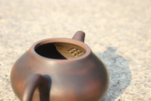 Load image into Gallery viewer, 95ml Junle Nixing Teapot 坭兴君乐壶 by Wu Sheng Sheng