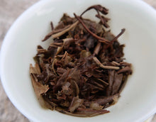 Load image into Gallery viewer, 2013 Sanquan Hong Xue Bai Hao BAIMUDAN White Tea from Fuding
