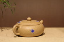Load image into Gallery viewer, Zhima lüni Xiangyu Yixing Teapot with Diancai Painting, 点彩芝麻绿泥香玉壶, 100ml