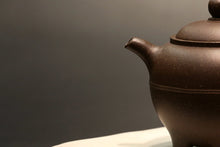 Load image into Gallery viewer, TianQingNi Sudai Yixing Teapot, 天青泥素带壶, 200ml