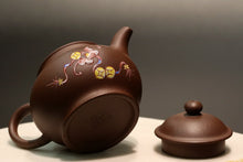 Load image into Gallery viewer, Panhu Zini Yixing Teapot with diancai painting of lucky bats, 点彩紫泥潘壶, 120ml